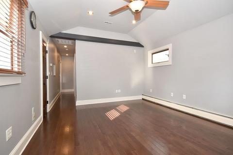 40 N Alfred Ave, Elgin, IL 60123 photo 3