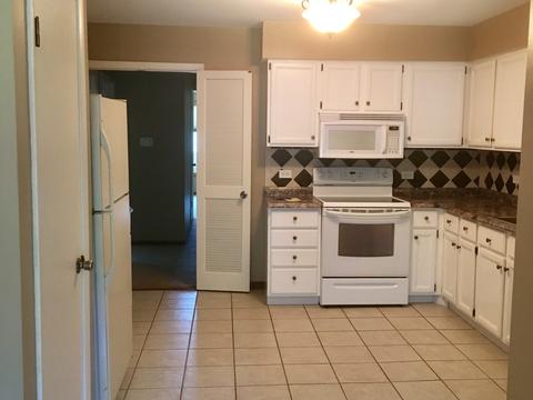 44 E Thorndale Ave, Roselle, IL 60172 photo 21