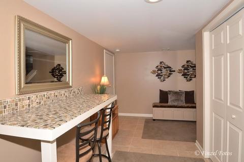 44 E Thorndale Ave, Roselle, IL 60172 photo 17