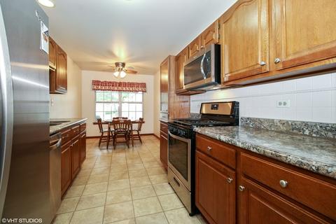 13821 S Mandarin Ct, Plainfield, IL 60544 photo 5