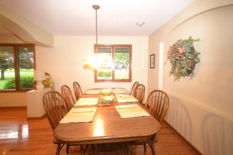 41 W527 Russell Rd, Elgin, IL 60124 photo 18