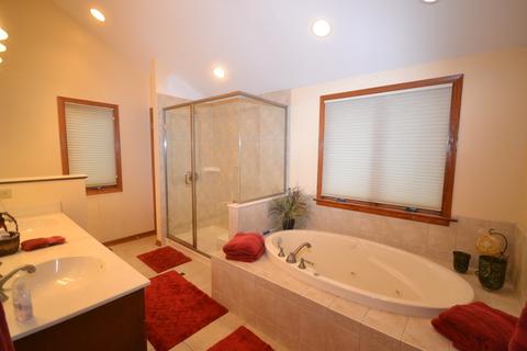 41 W527 Russell Rd, Elgin, IL 60124 photo 27