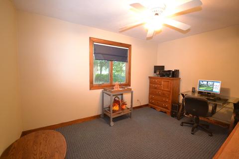 41 W527 Russell Rd, Elgin, IL 60124 photo 23