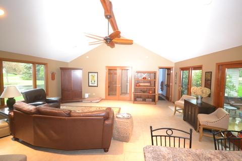 41 W527 Russell Rd, Elgin, IL 60124 photo 6
