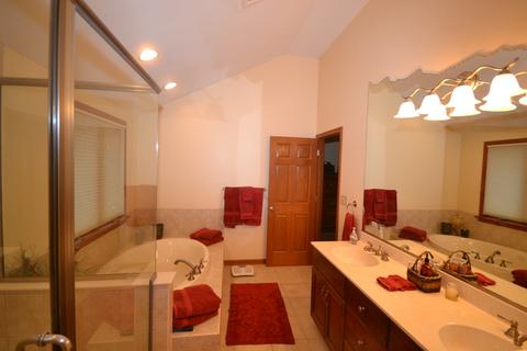 41 W527 Russell Rd, Elgin, IL 60124 photo 28