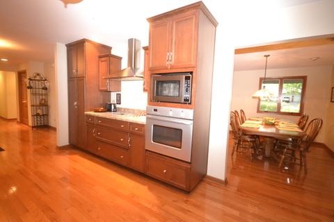 41 W527 Russell Rd, Elgin, IL 60124 photo 11