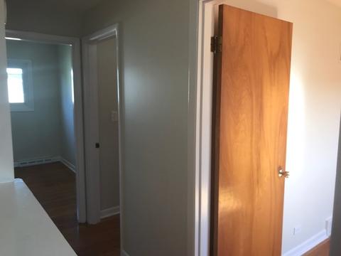7233 N Campbell Ave #B, Chicago, IL 60645 photo 5