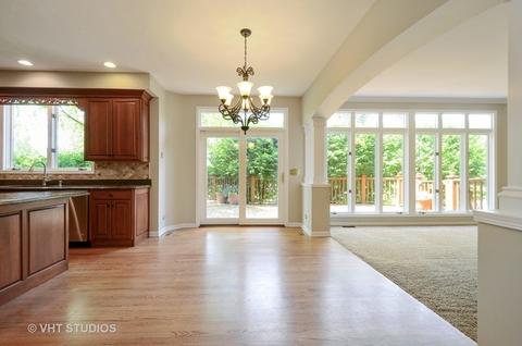 1121 Foothill Dr, Wheaton, IL 60189 photo 9