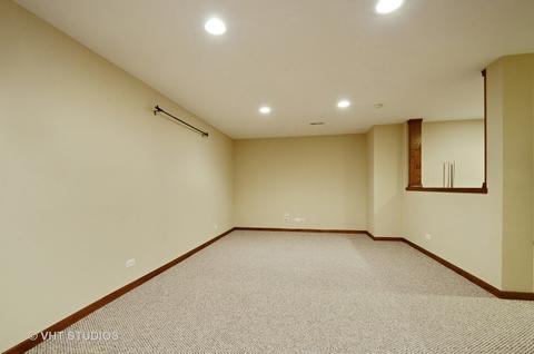 1121 Foothill Dr, Wheaton, IL 60189 photo 16