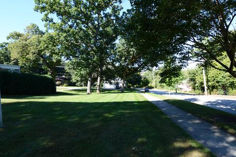 1028 Douglas Ave, Elgin, IL 60120 photo 29