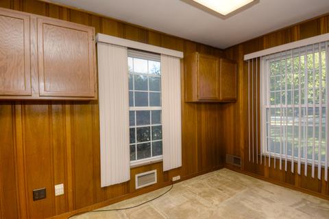 1028 Douglas Ave, Elgin, IL 60120 photo 12