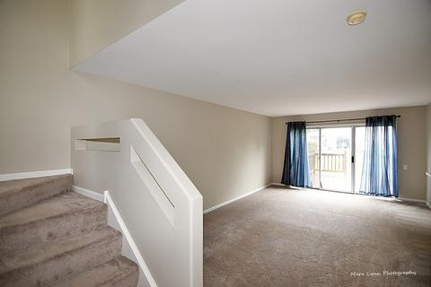 1679 Pebble Beach Cir, Elgin, IL 60123 photo 11