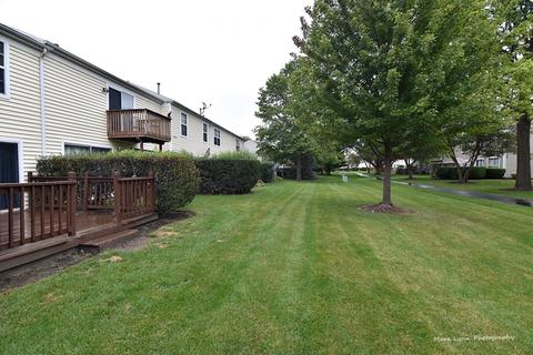 1679 Pebble Beach Cir, Elgin, IL 60123 photo 12