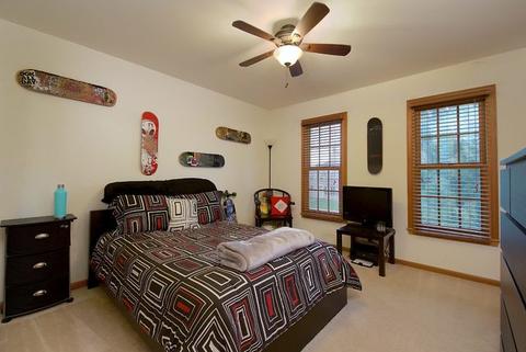 954 Westgate Dr, Aurora, IL 60506 photo 21