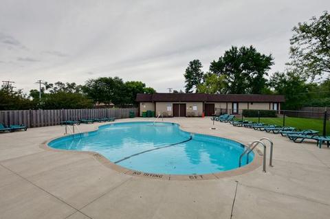 317 Shadowbend Dr, Wheeling, IL 60090 photo 35