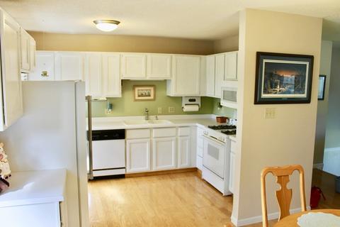 401 Windsor Dr, Ottawa, IL 61350 photo 2