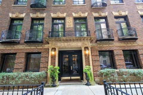 21 Elm St #2D, Chicago, IL 60611 photo 1