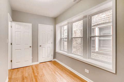 8522 S Bennett Ave, Chicago, IL 60617 photo 12