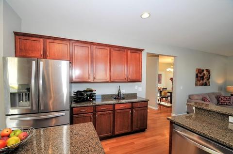 1709 Pin Oak Ln, Elgin, IL 60120 photo 18