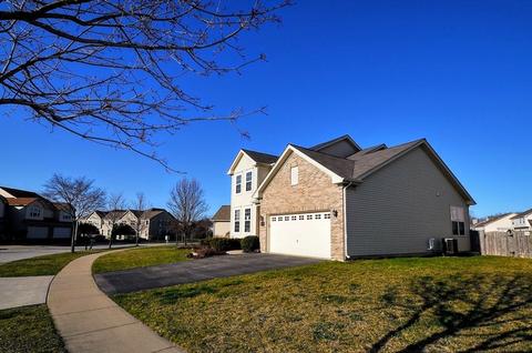 1709 Pin Oak Ln, Elgin, IL 60120 photo 3