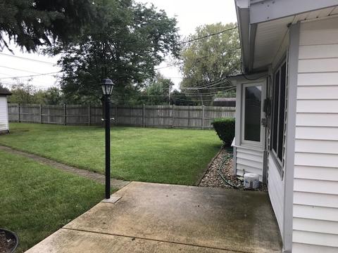 295 Illinois Blvd, Hoffman Estates, IL 60169 photo 19