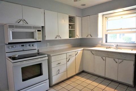 845 E Patton St, Paxton, IL 60957 photo 8