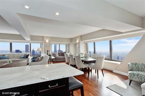 175 E Delaware Pl #7811, Chicago, IL 60611 photo 8