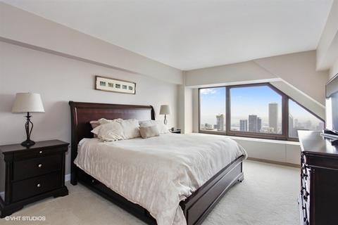 175 E Delaware Pl #7811, Chicago, IL 60611 photo 14