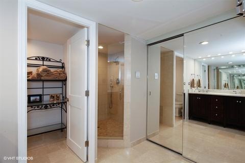 175 E Delaware Pl #7811, Chicago, IL 60611 photo 15