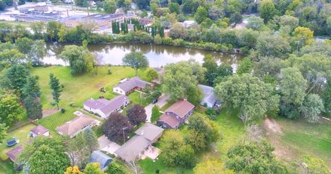 55 Edwards Ave, West Dundee, IL 60118 photo 2