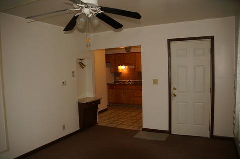533 E Benton St, Aurora, IL 60505 photo 3