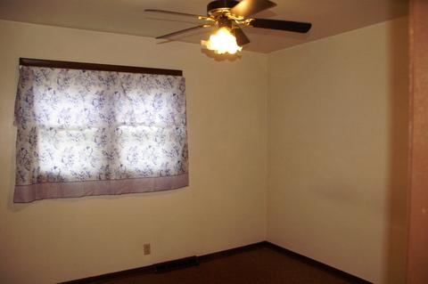 533 E Benton St, Aurora, IL 60505 photo 4