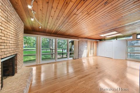 916 W Elm St, Wheaton, IL 60189 photo 6
