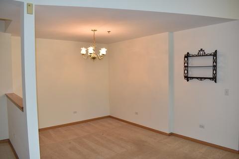 3135 Town Square Dr #204, Rolling Meadows, IL 60008 photo 9
