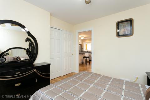 111 Crescent Dr, Glenview, IL 60025 photo 17