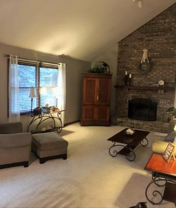 1211 Danforth Dr, Batavia, IL 60510 photo 4