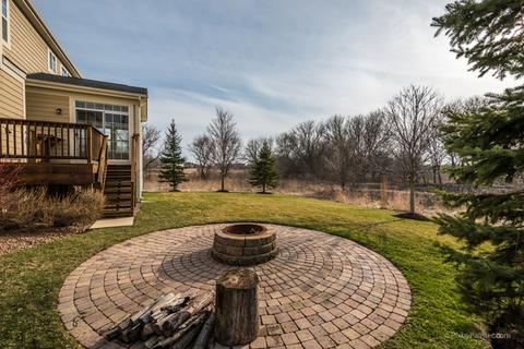 490 E Amberside Dr, Elgin, IL 60124 photo 41