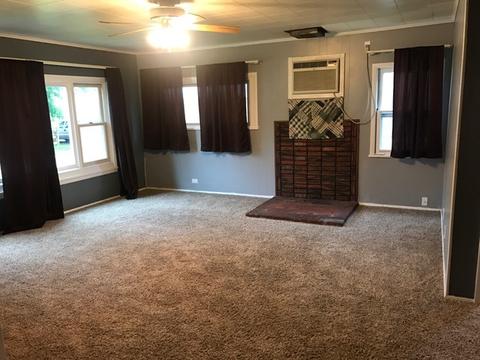 411 Elaine Ter, Lakemoor, IL 60051 photo 2