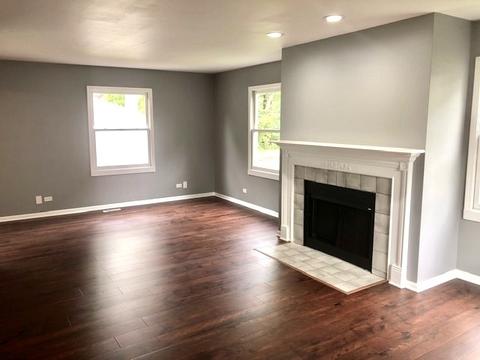 523 E Main St, Plano, IL 60545 photo 4
