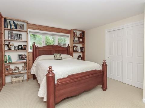 921 Forest Dr, Elgin, IL 60123 photo 20