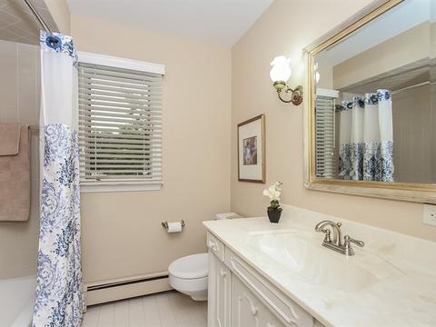 921 Forest Dr, Elgin, IL 60123 photo 21