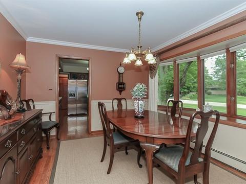 921 Forest Dr, Elgin, IL 60123 photo 7