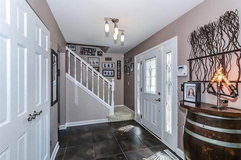 244 Windsor Dr, Bartlett, IL 60103 photo 2
