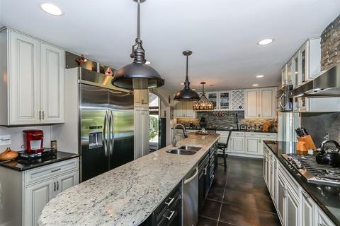 244 Windsor Dr, Bartlett, IL 60103 photo 7