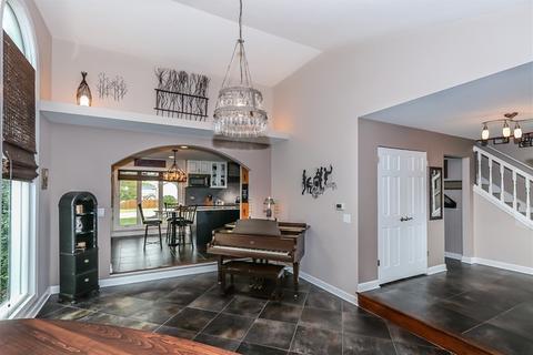 244 Windsor Dr, Bartlett, IL 60103 photo 6