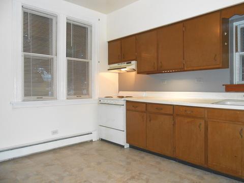 11333 S Champlain Ave, Chicago, IL 60628 photo 2