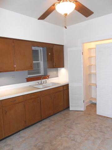 11333 S Champlain Ave, Chicago, IL 60628 photo 3