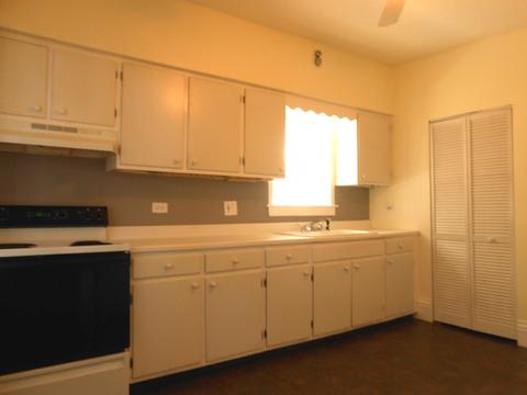 11333 S Champlain Ave, Chicago, IL 60628 photo 9