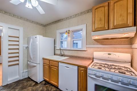 371 Hamilton Ave, Elgin, IL 60123 photo 14