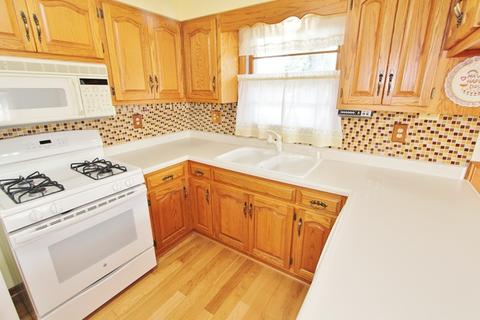 1695 Pine Bluff Rd, Morris, IL 60450 photo 11
